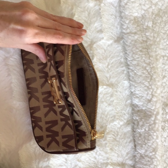 Michael Kort case - Picture 4 of 4